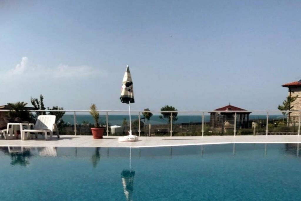 Seaview Dreamy Apartment With A Pool And Garden 辛尼莫雷特 外观 照片