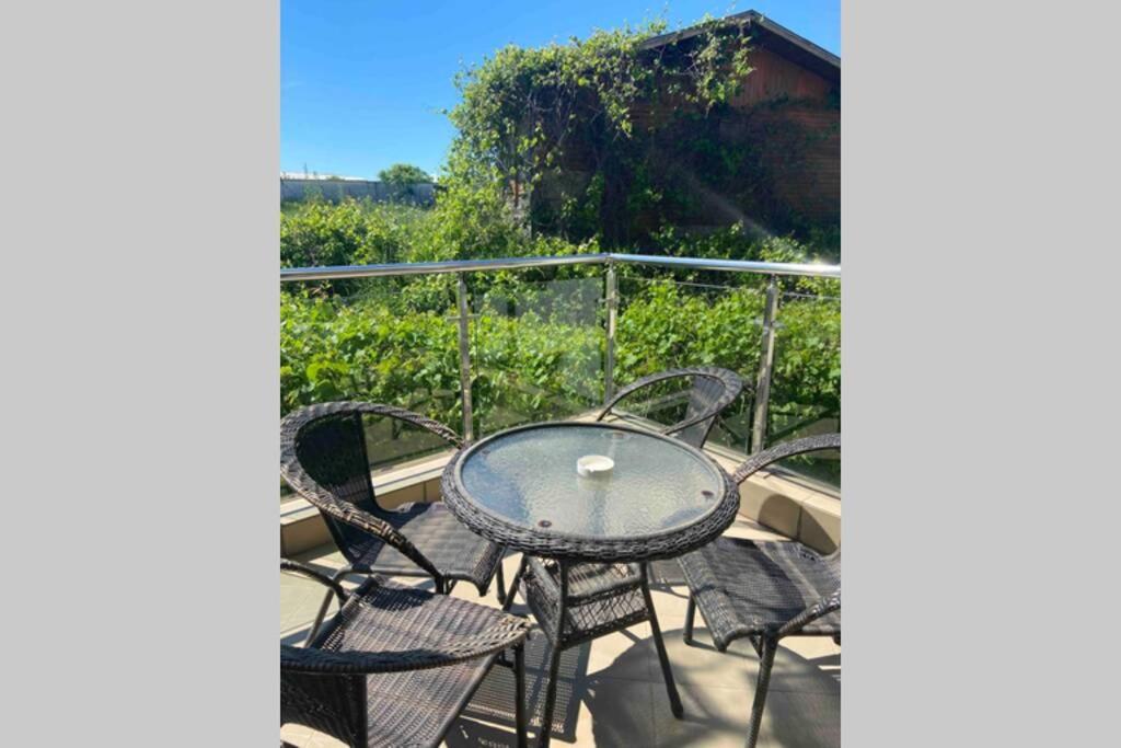 Seaview Dreamy Apartment With A Pool And Garden 辛尼莫雷特 外观 照片